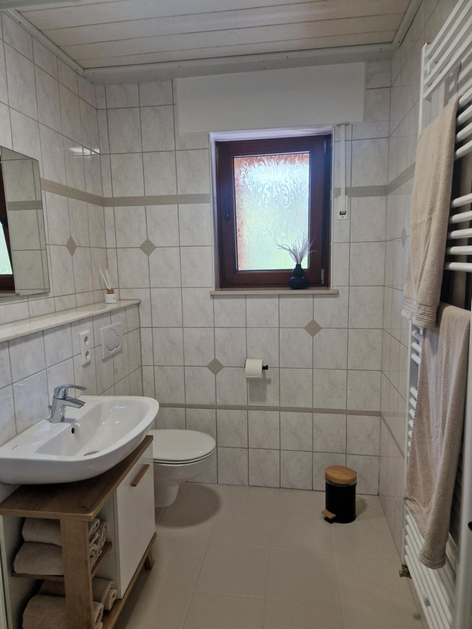Haus Daut Fewo Mit Hallenbad Willingen  Szoba fotó